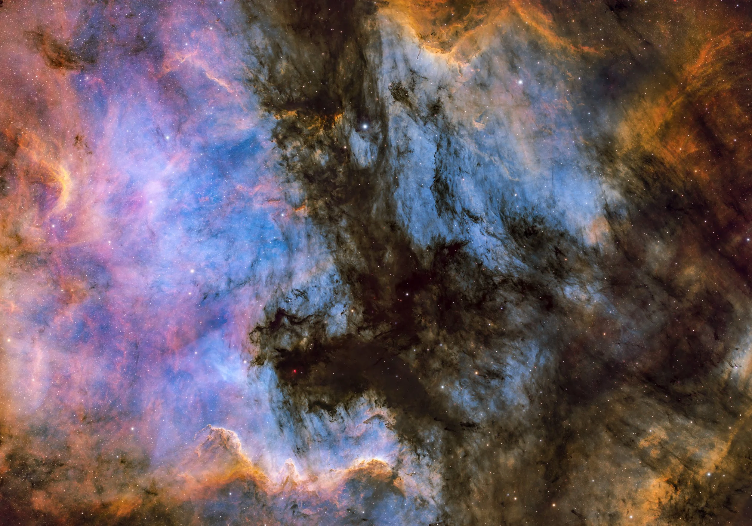 The North America Nebula and the Pelican Nebula in SHO — AAPOD2.COM